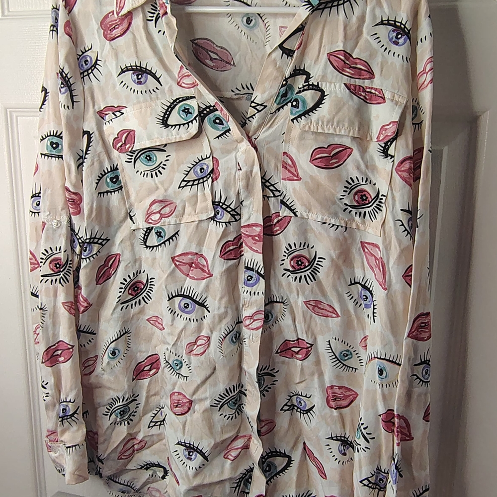 Stylish Women's Blouse with Eye and Lip Print